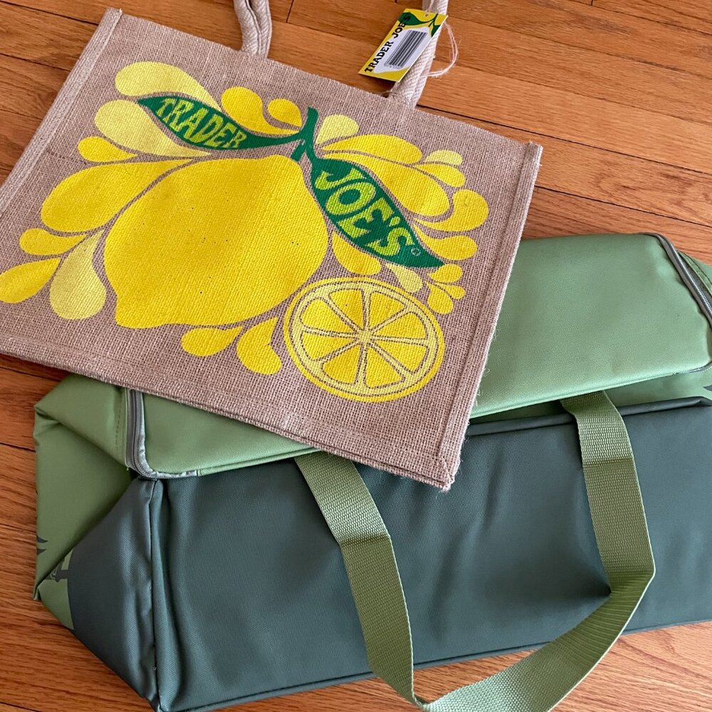 Trader Joes RARE Lemon Lime Burlap Tote & 8 Gallon Storage Insulated Cooler